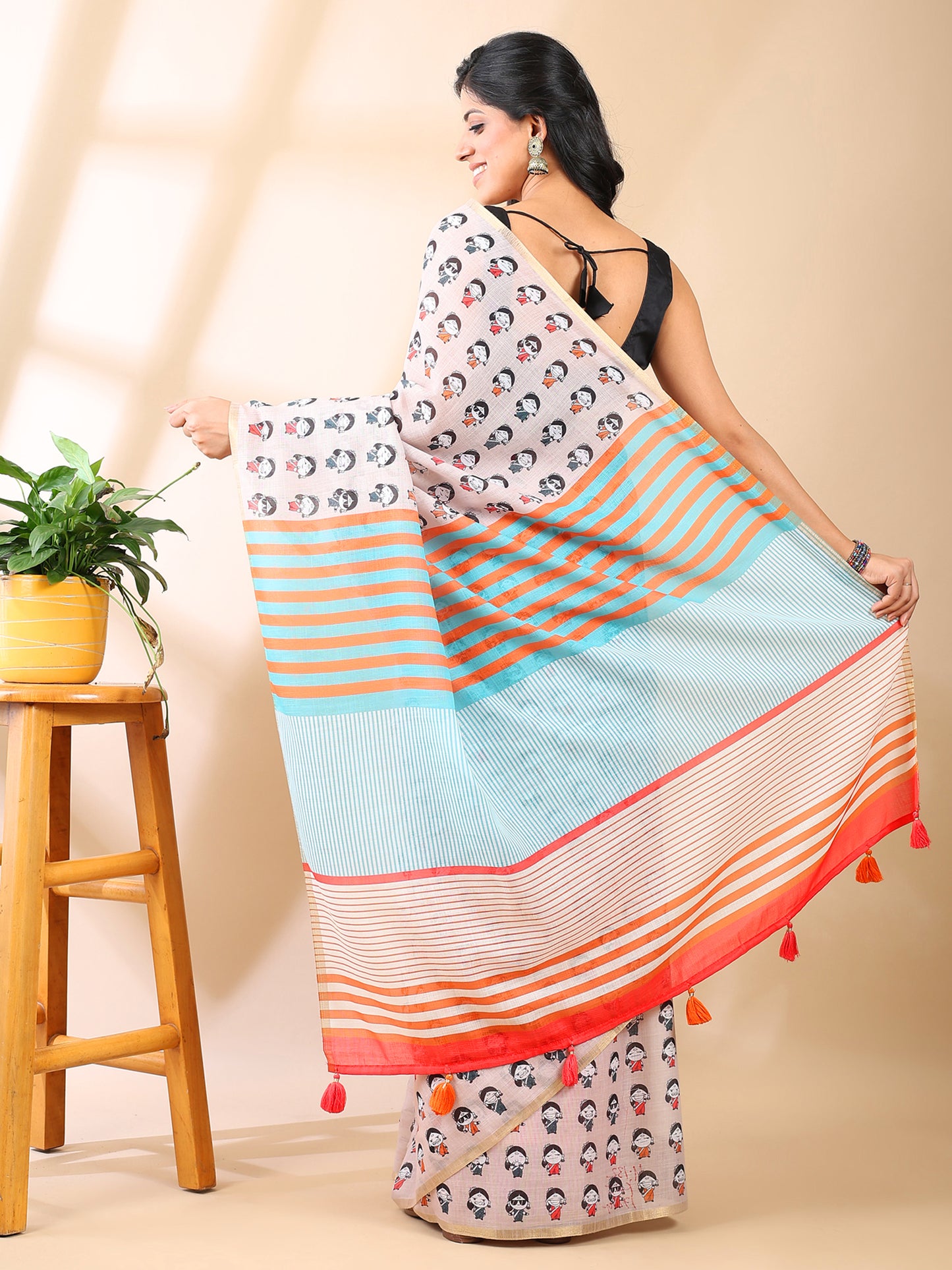 Baedesi Balika Linen Saree