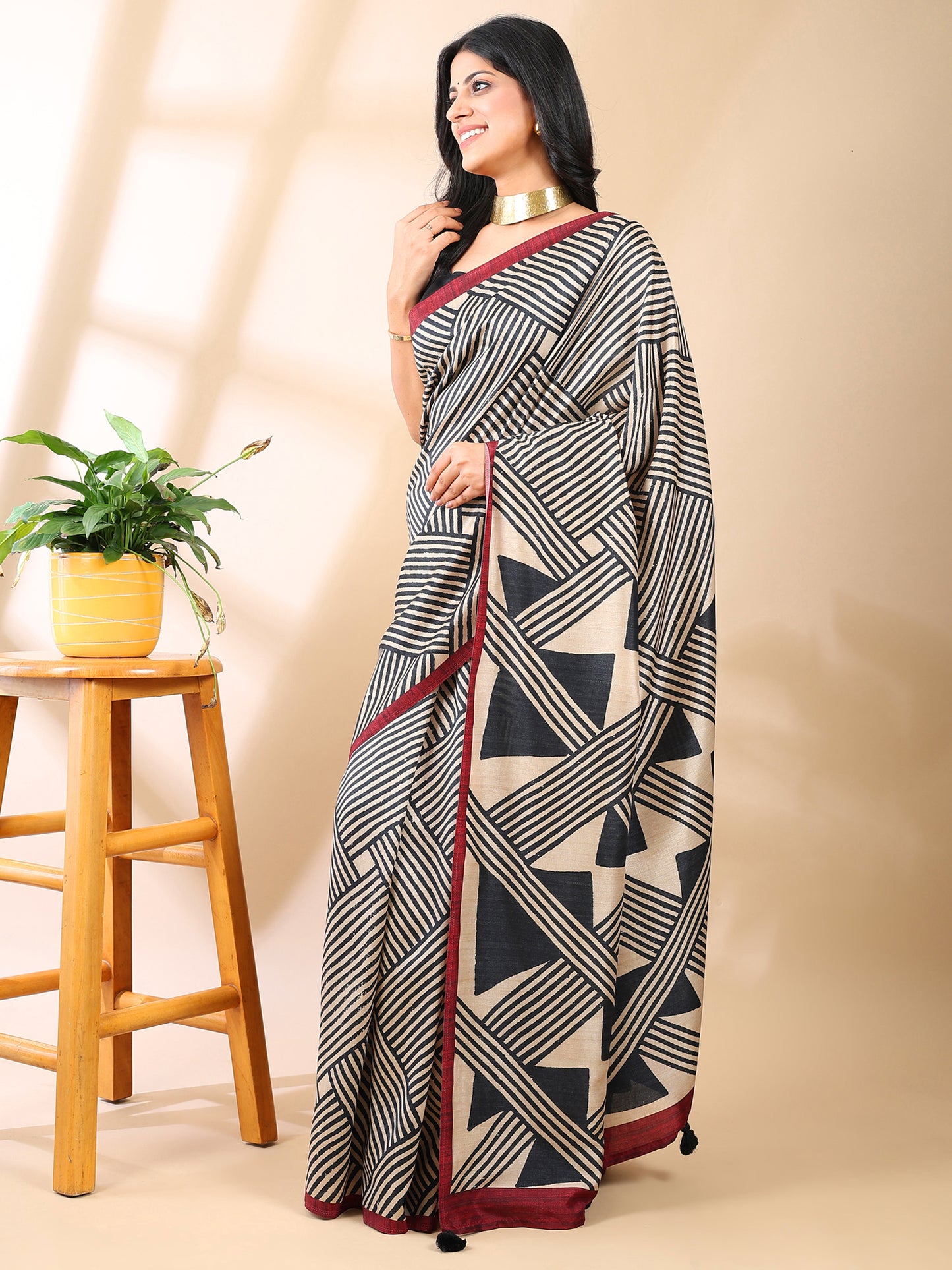 Multi-Color Geometric Print Silk Saree