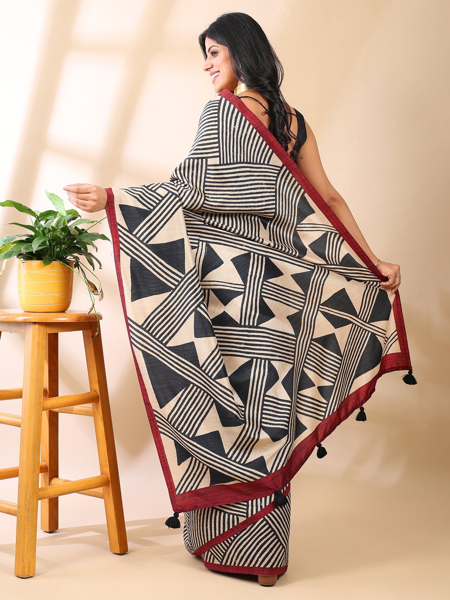 Multi-Color Geometric Print Silk Saree