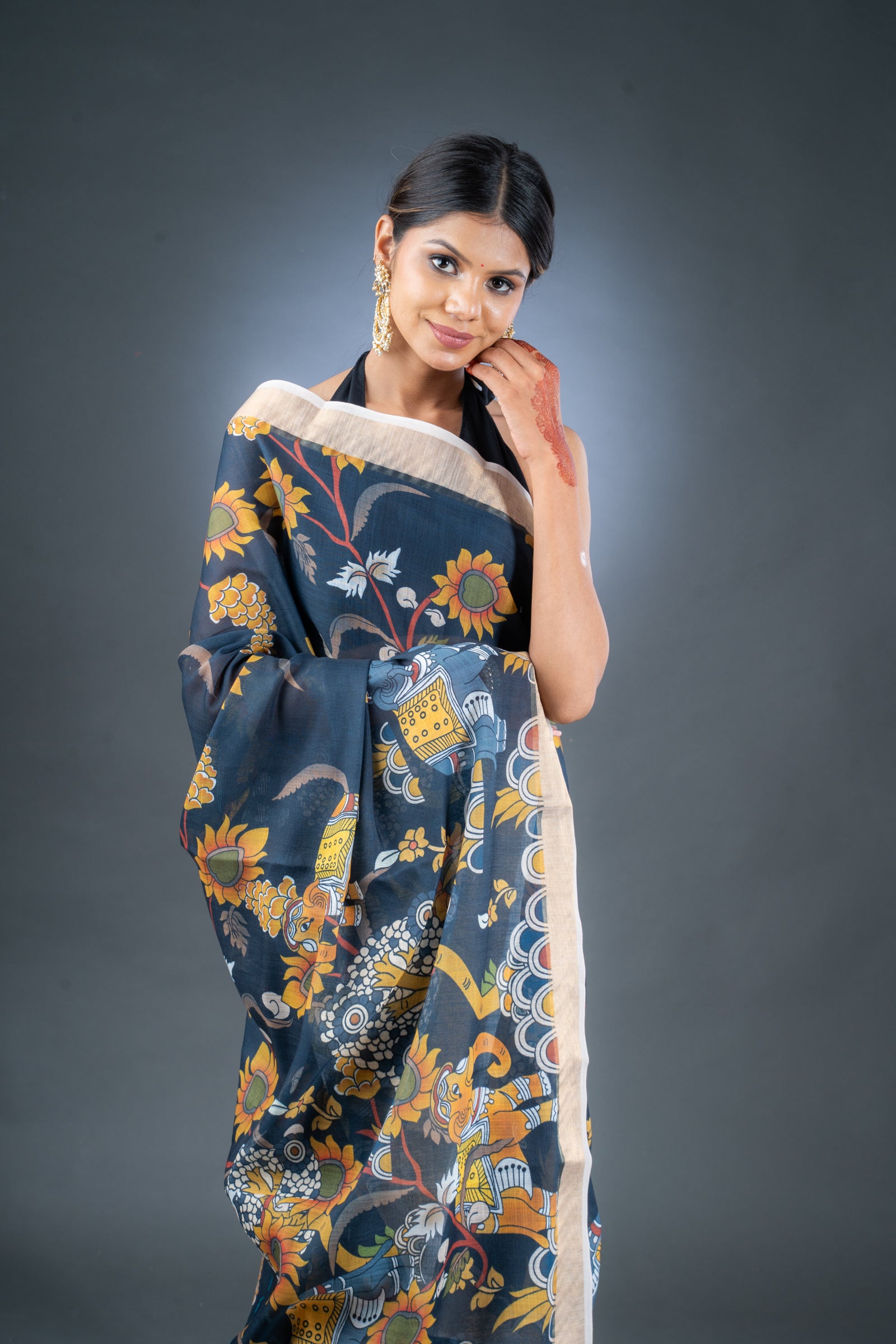 Midnight Bloom Black Linen Cotton Printed Saree