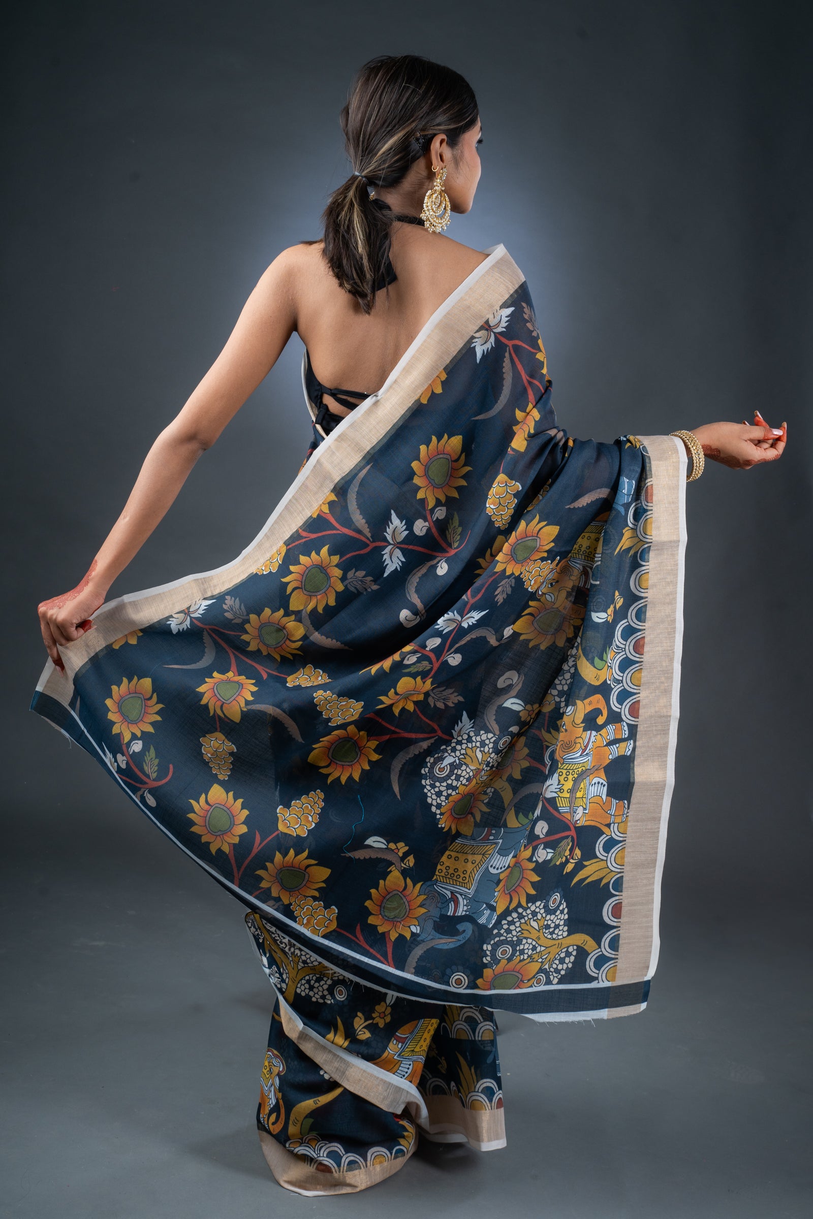 Midnight Bloom Black Linen Cotton Printed Saree